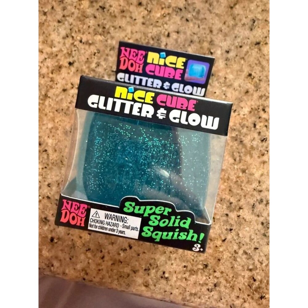 Needoh glittery cube